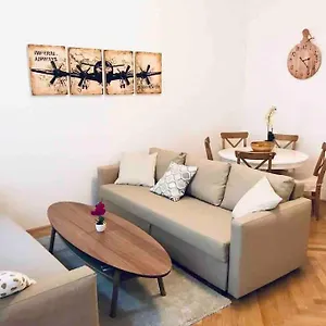 Luxury New Center -2. Viena