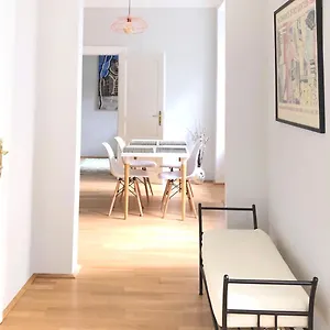 Classic, Modern&charming! 7min To Vienna's Center! Viena