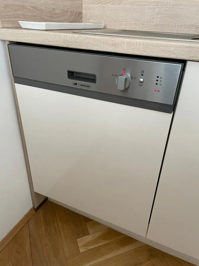 Cozy City Apartment Near City Center Viena Austria