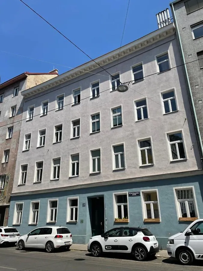 Cozy City Apartment Near City Center Viena