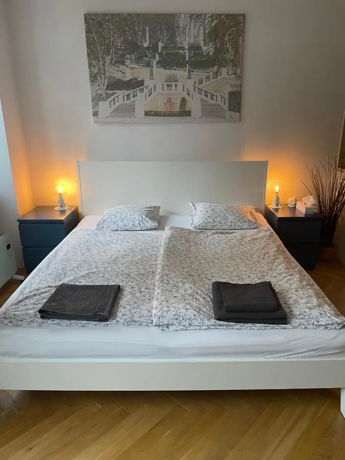 Cozy City Apartment Near City Center Viena
