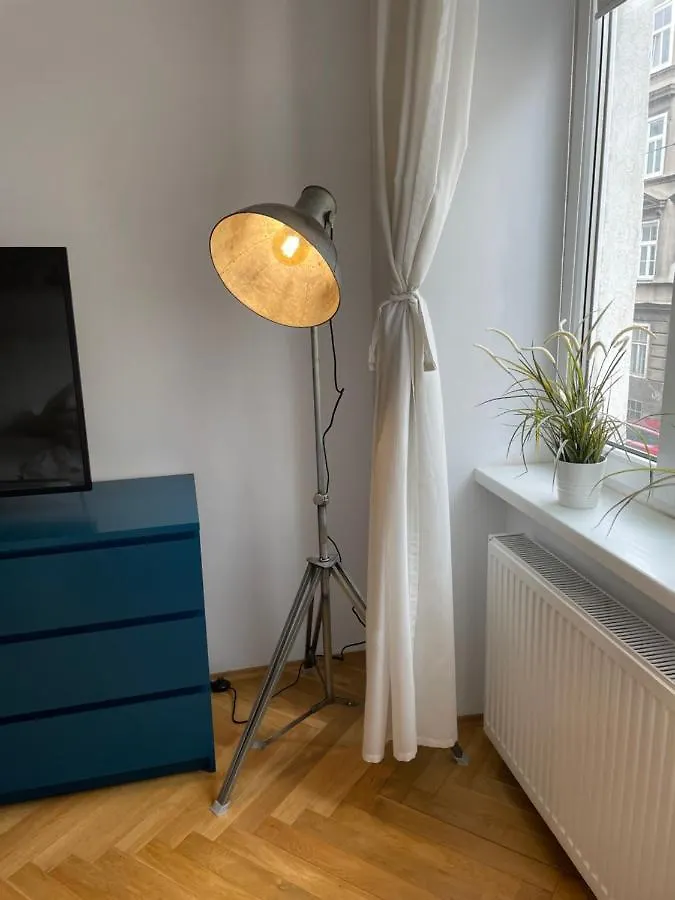 Cozy City Apartment Near City Center Viena